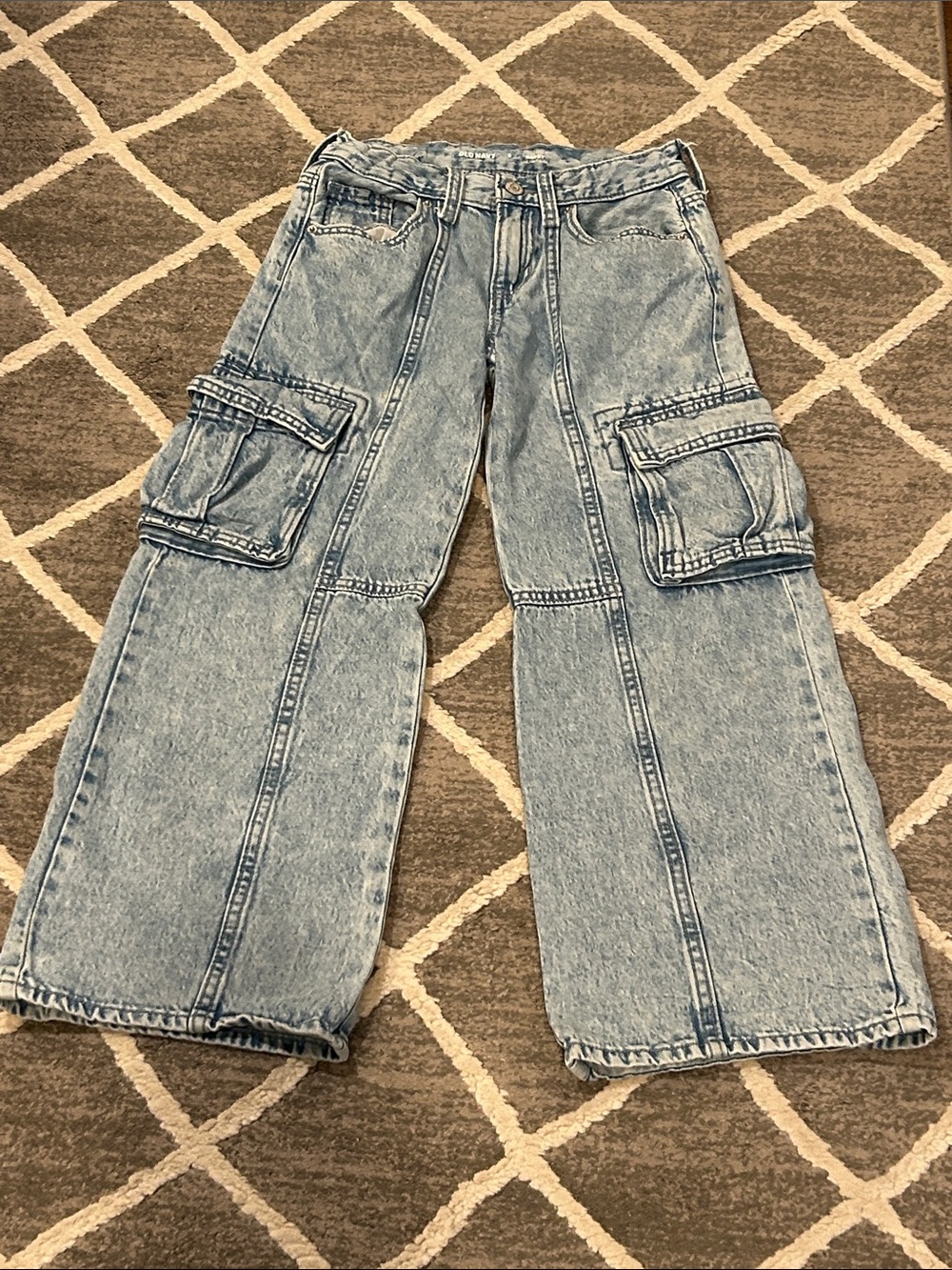 Old Navy Girls Baggy Light Wash Cargo Jeans - Wide Leg & Adjustable Waist
